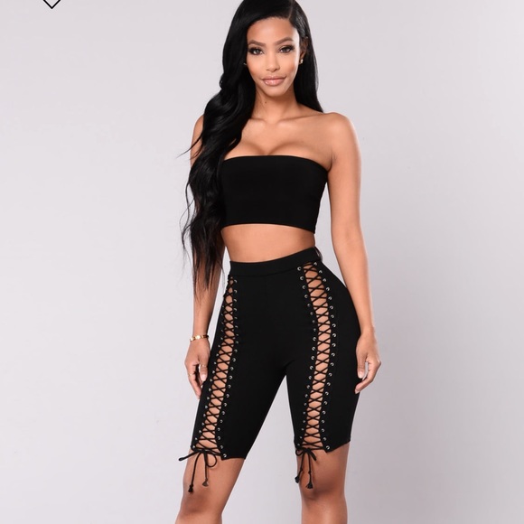 Hillcrest Biker Shorts✨Black✨ - Picture 1 of 7